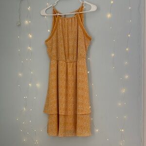 Eyeshadow Mustard Yellow Top